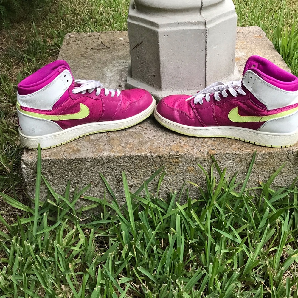 Jordan 1 High - Picture 3 of 5